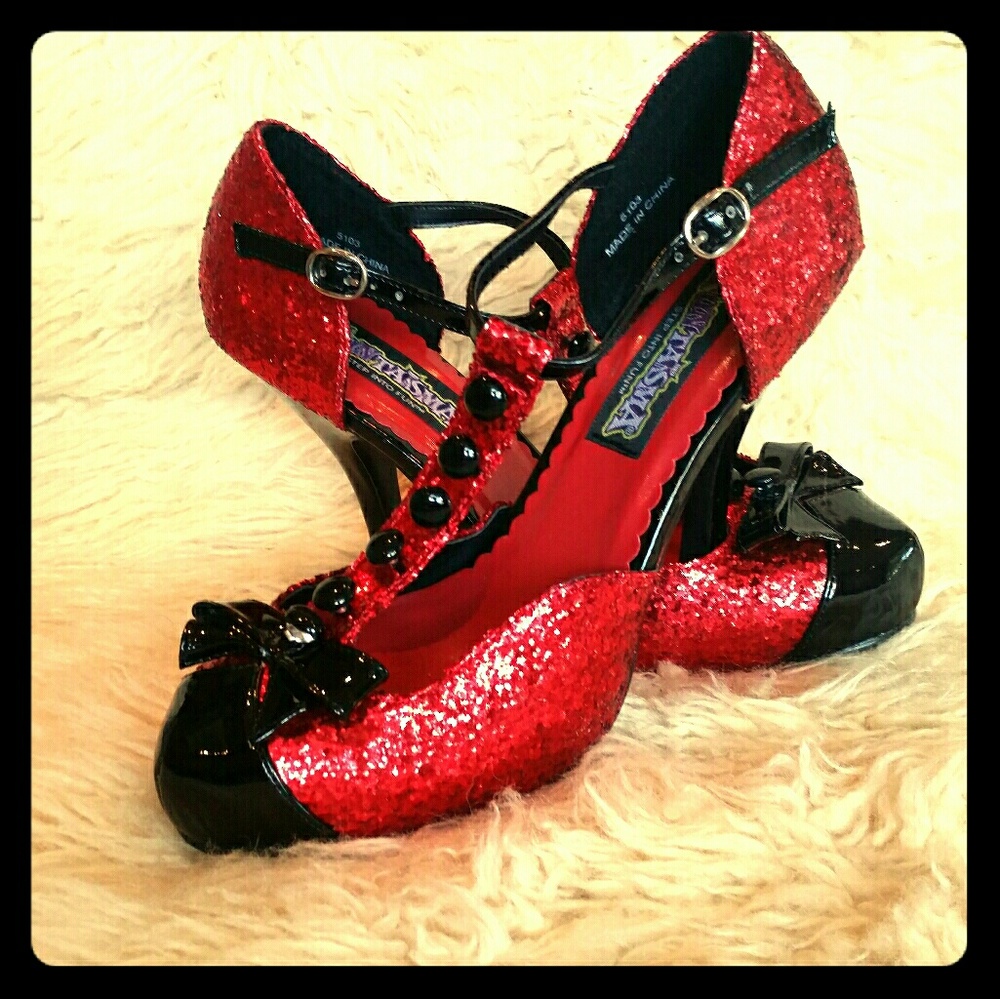 Fantasma heels